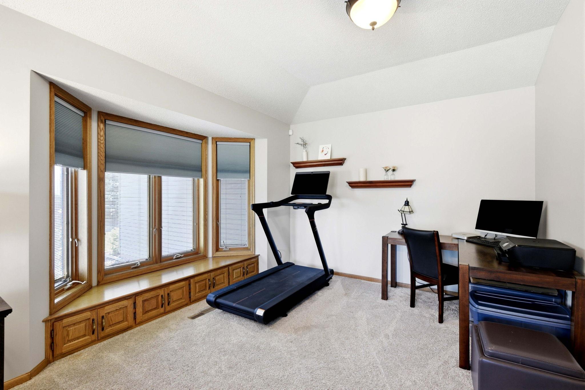 313 Wyndham Circle W Property Photo 25