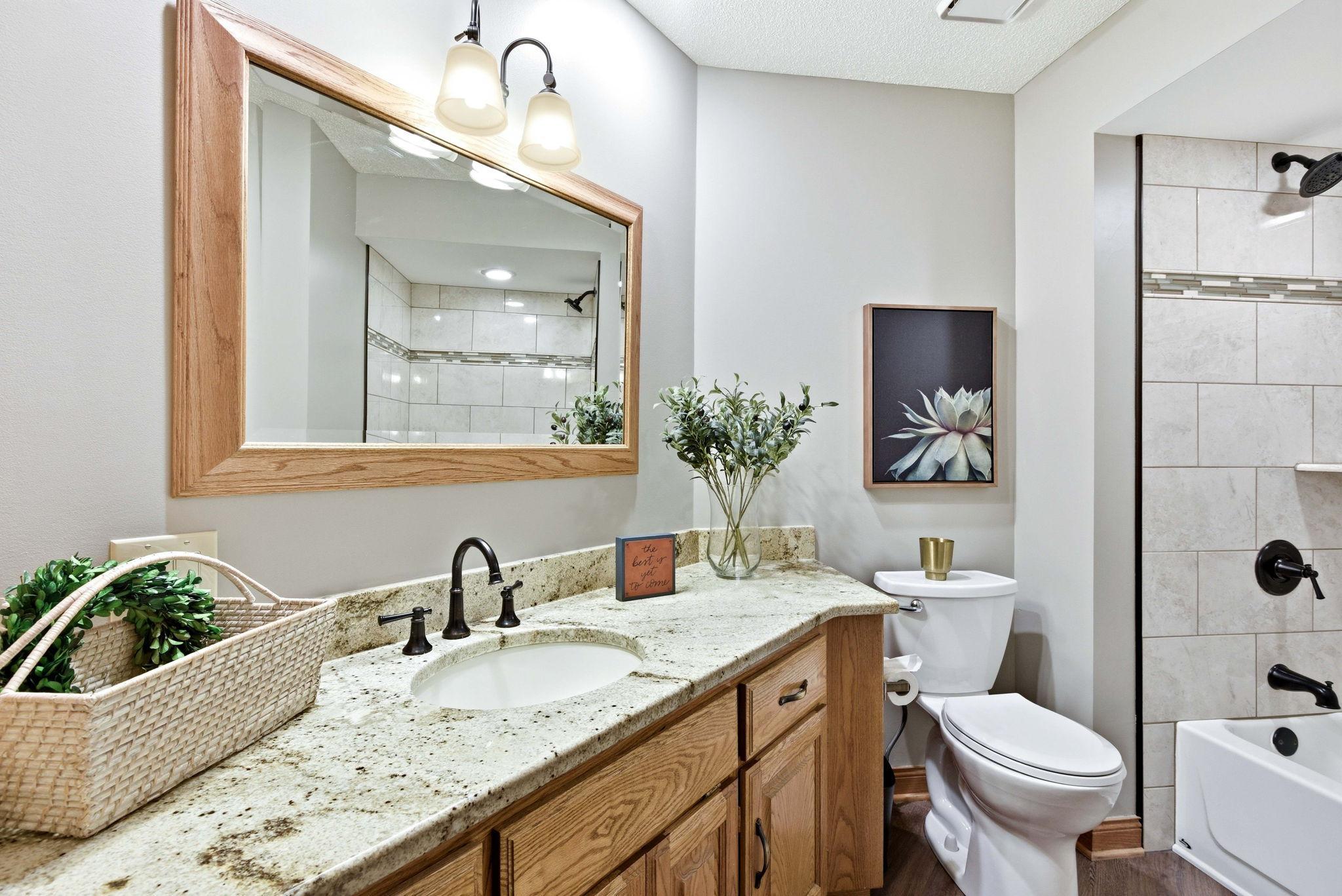 313 Wyndham Circle W Property Photo 32