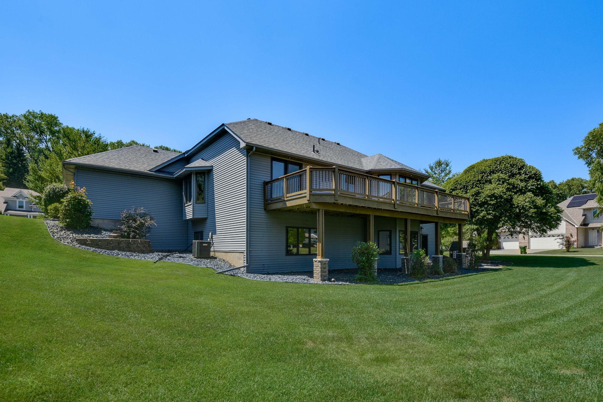 313 Wyndham Circle W Property Photo 43