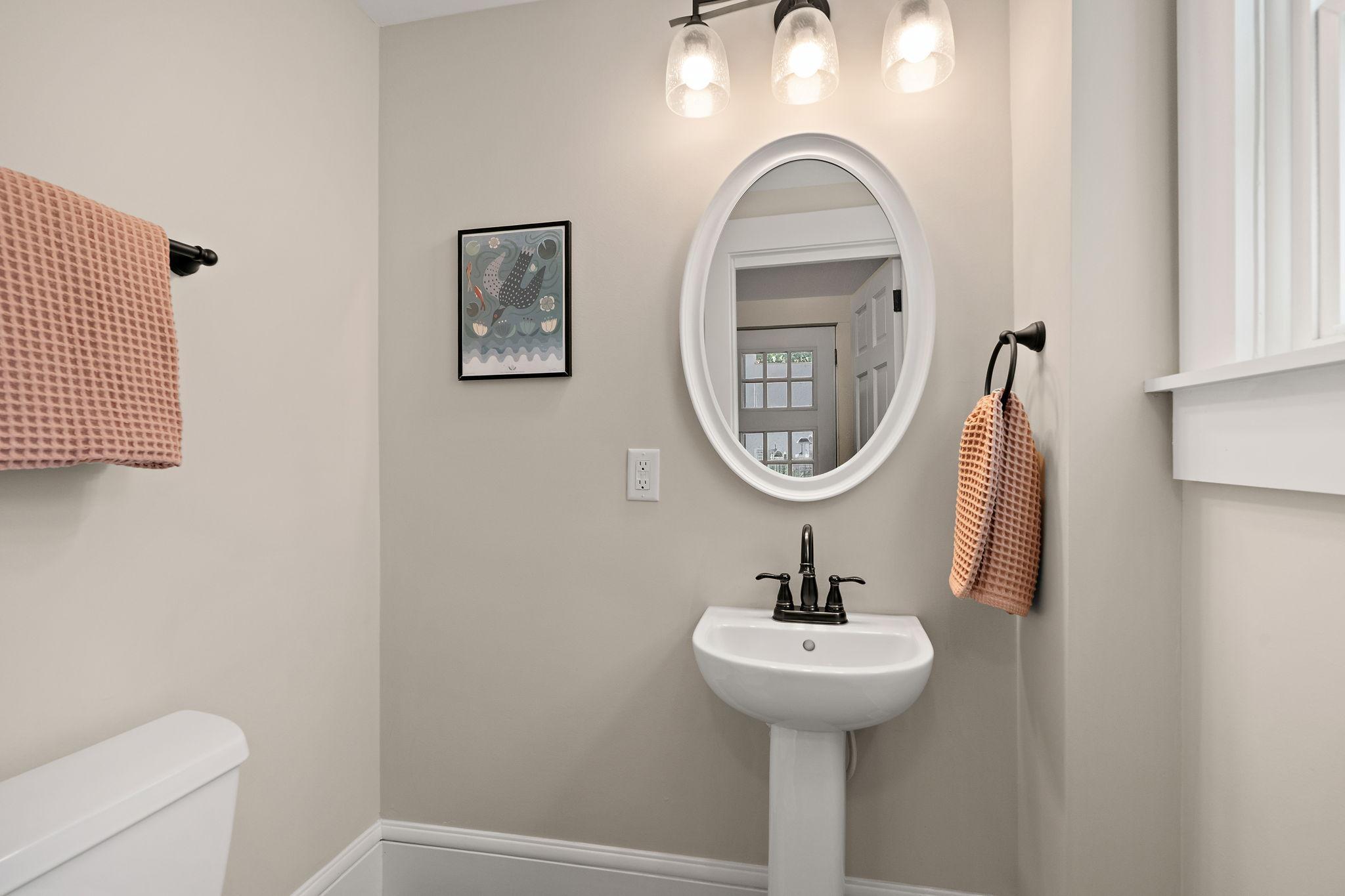 1086 Pleasant Avenue Property Photo 6
