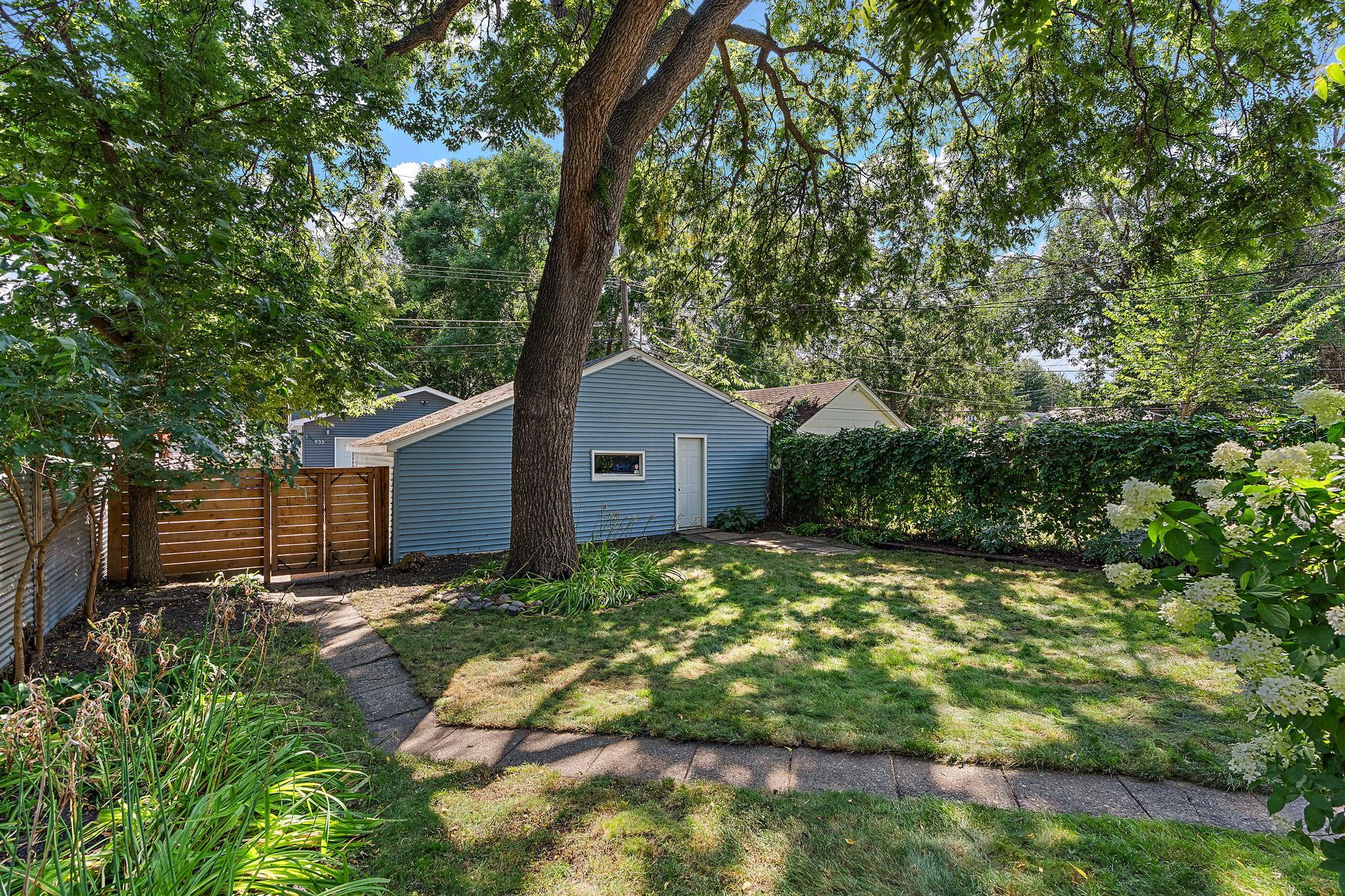 1086 Pleasant Avenue Property Photo 28