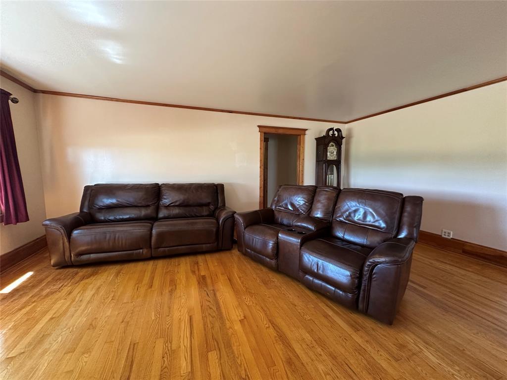 E910 Cedar Road Property Photo 13