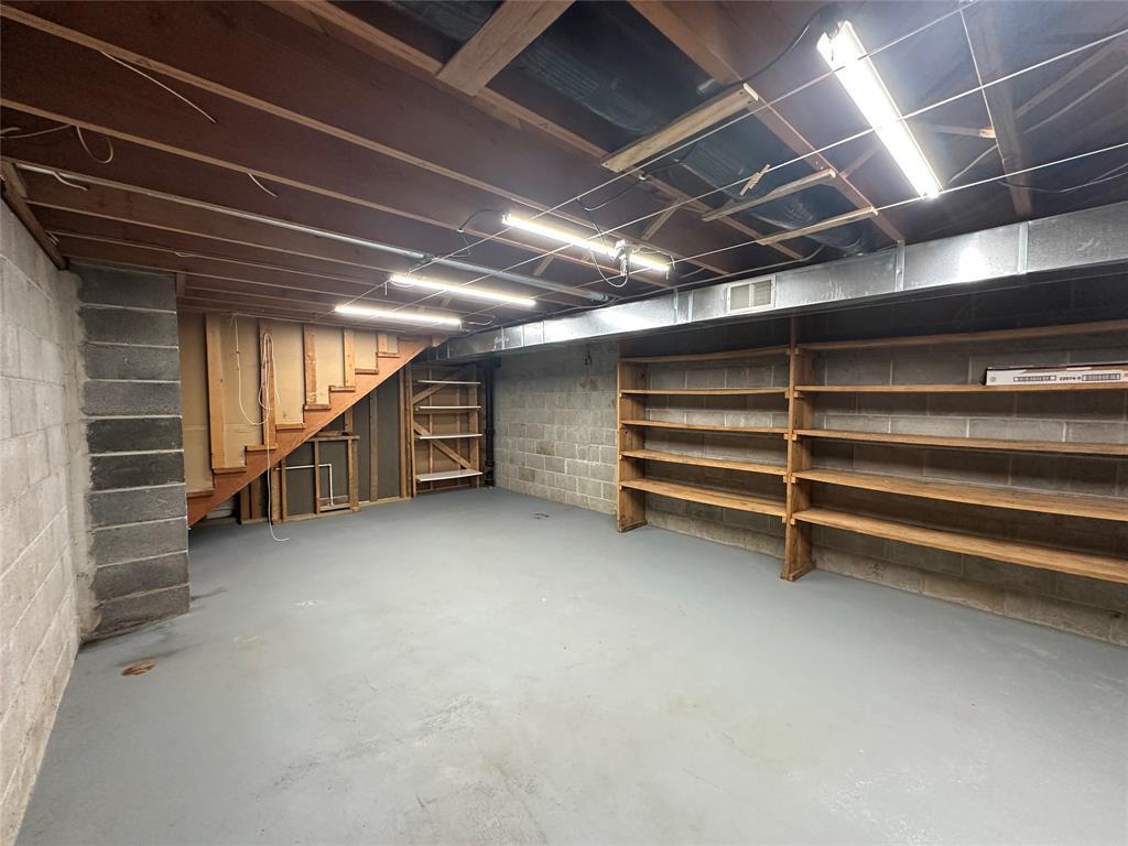 E910 Cedar Road Property Photo 36