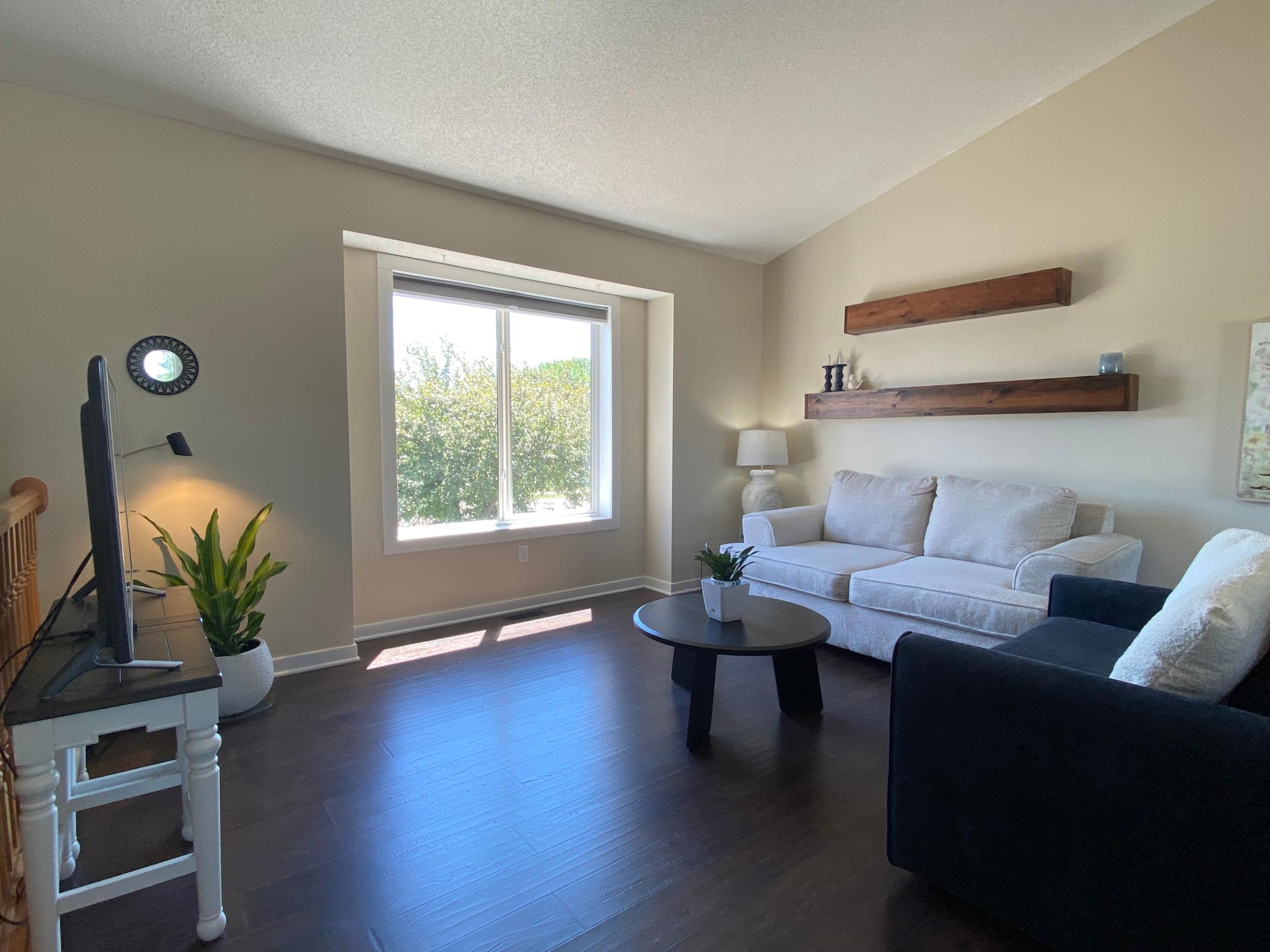 1404 Meadow View Drive Property Photo 12