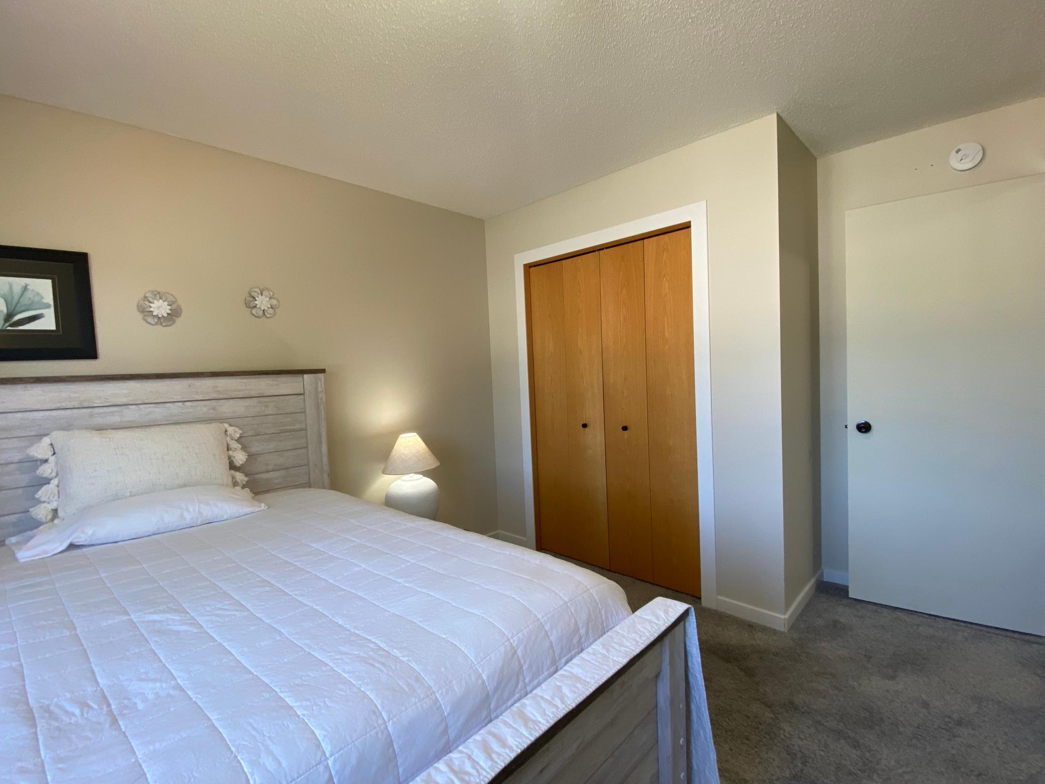 1404 Meadow View Drive Property Photo 17