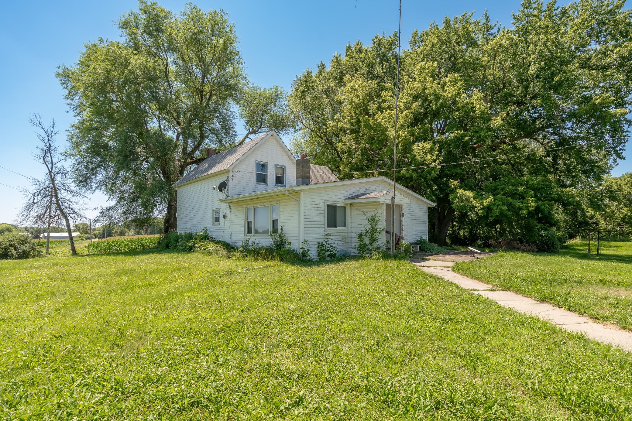 1360 190th Street E Property Photo 5