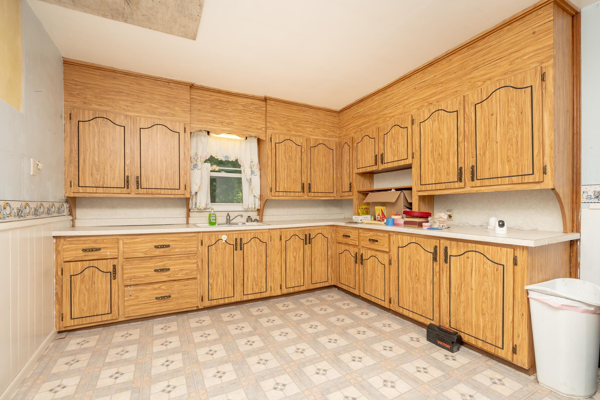 1360 190th Street E Property Photo 10