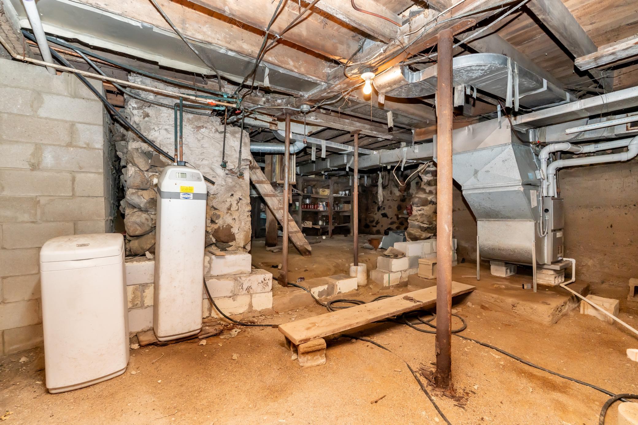 1360 190th Street E Property Photo 37