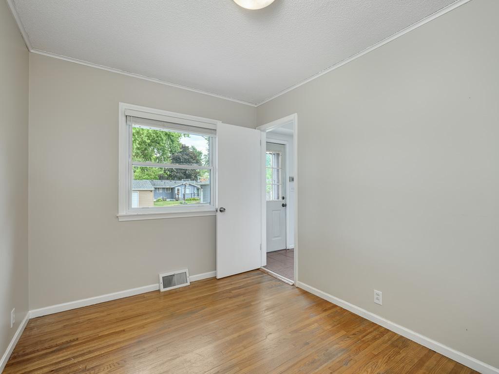 7329 3rd Avenue S Property Photo 14
