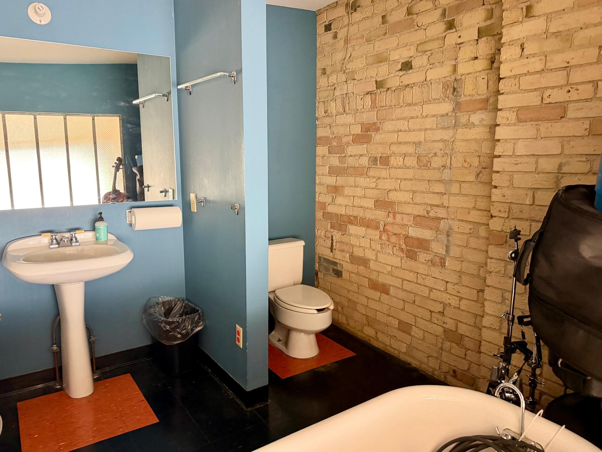 607 Central Avenue Ne Property Photo 27
