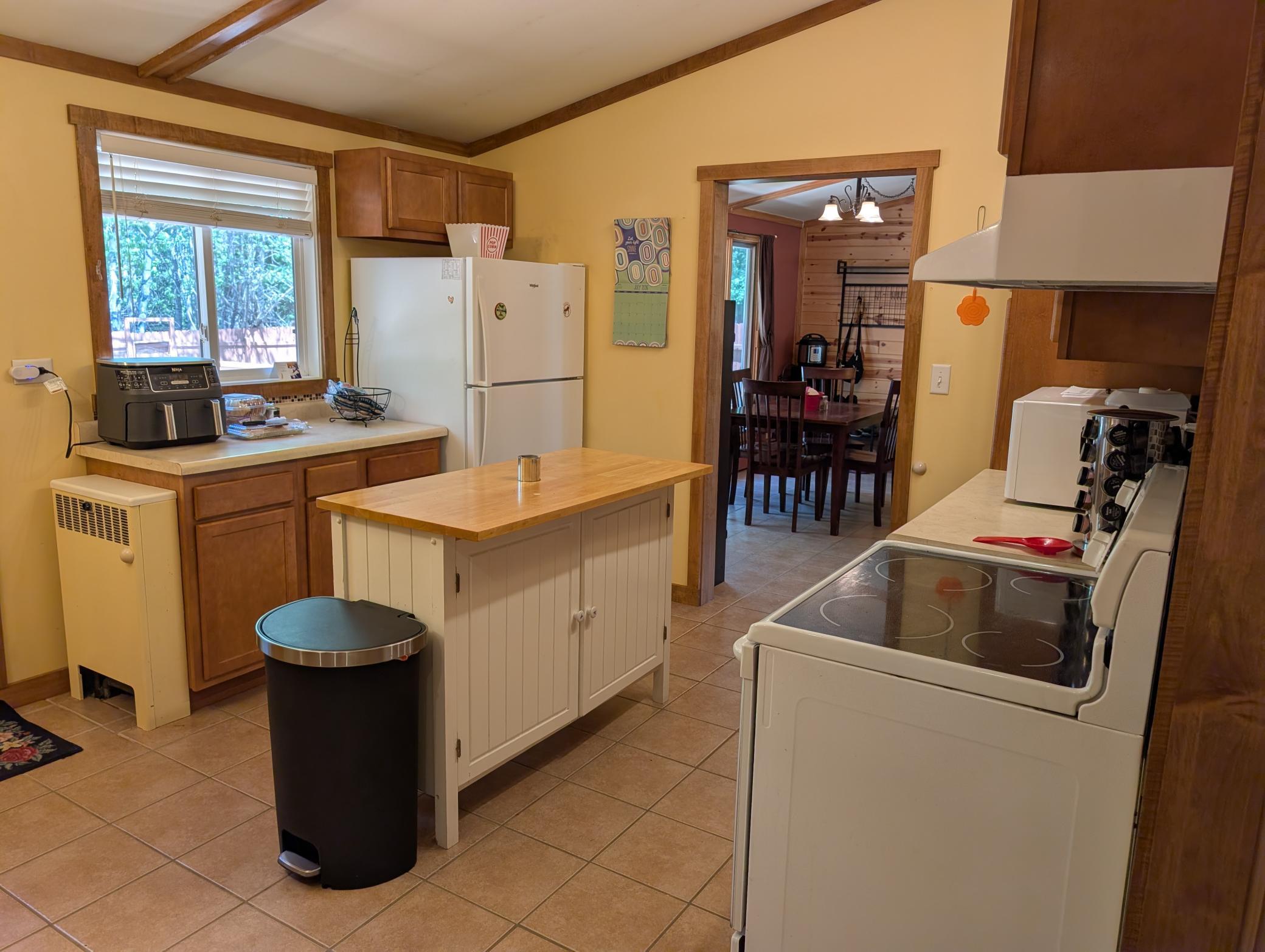 214 Shorewood Drive Property Photo 7