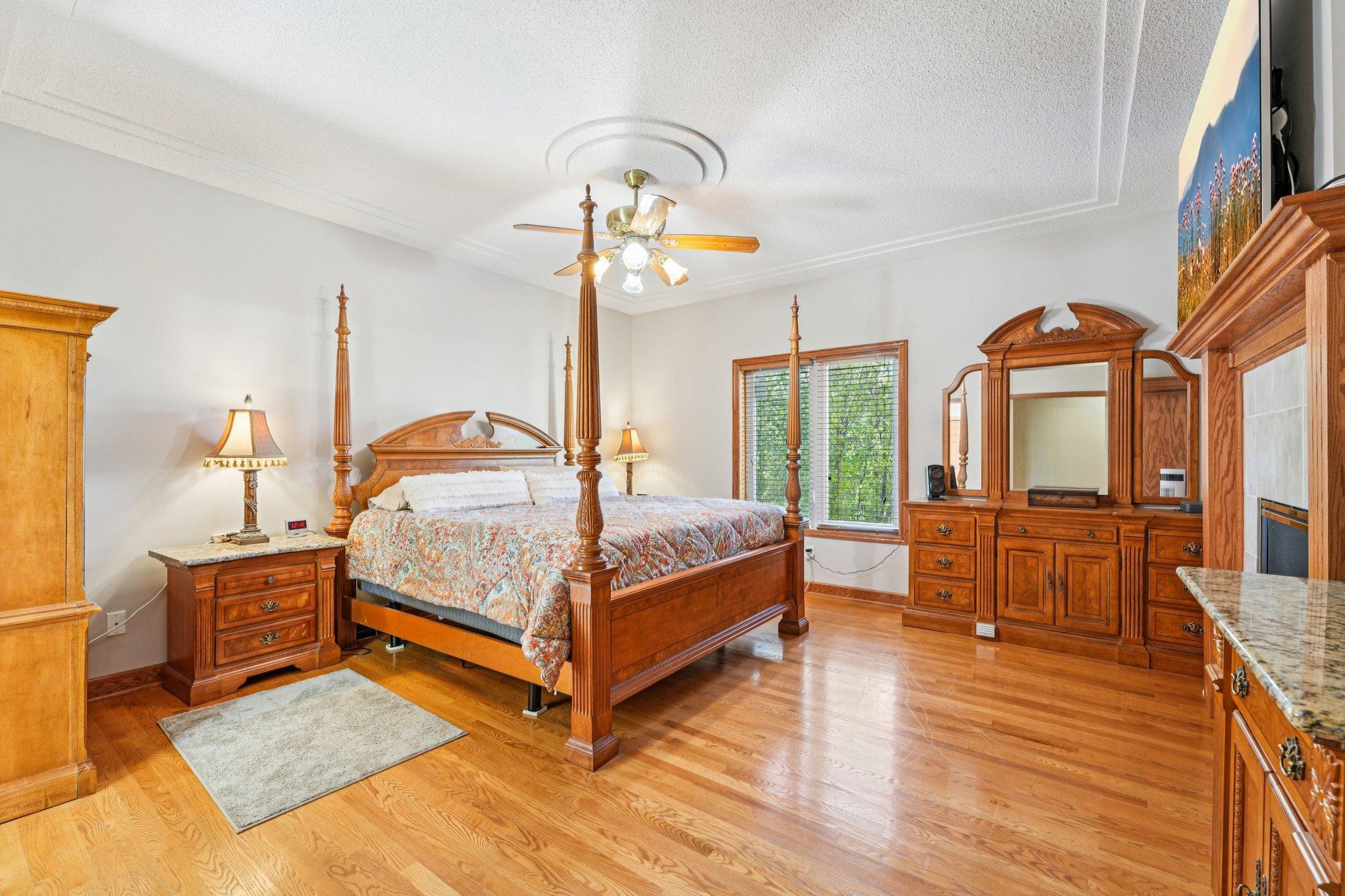 18685 Highview Avenue Property Photo 15