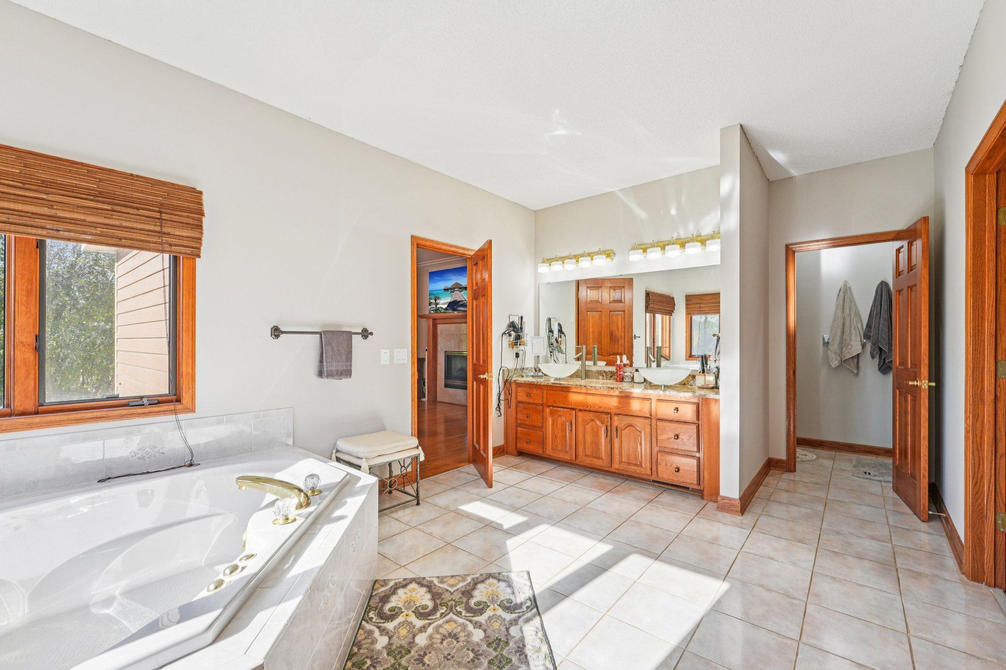 18685 Highview Avenue Property Photo 17