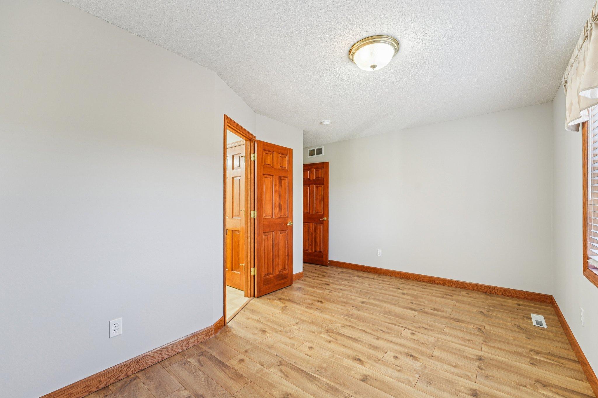 18685 Highview Avenue Property Photo 22