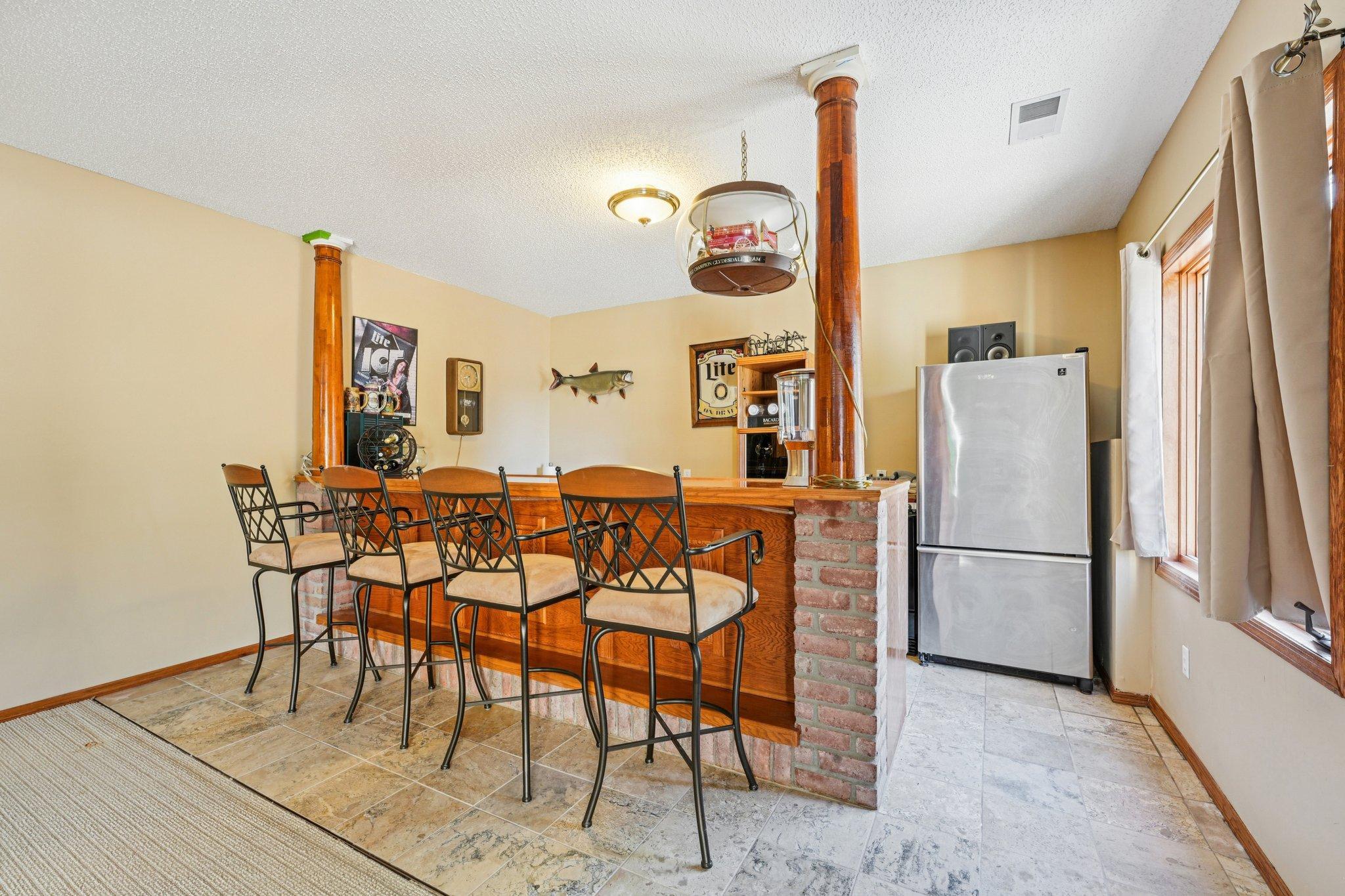 18685 Highview Avenue Property Photo 27