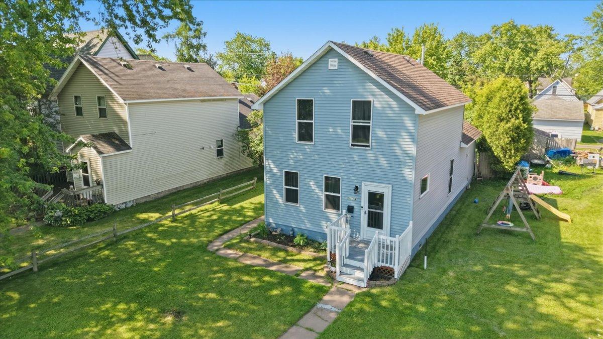2114 E 6th Street Property Photo 2