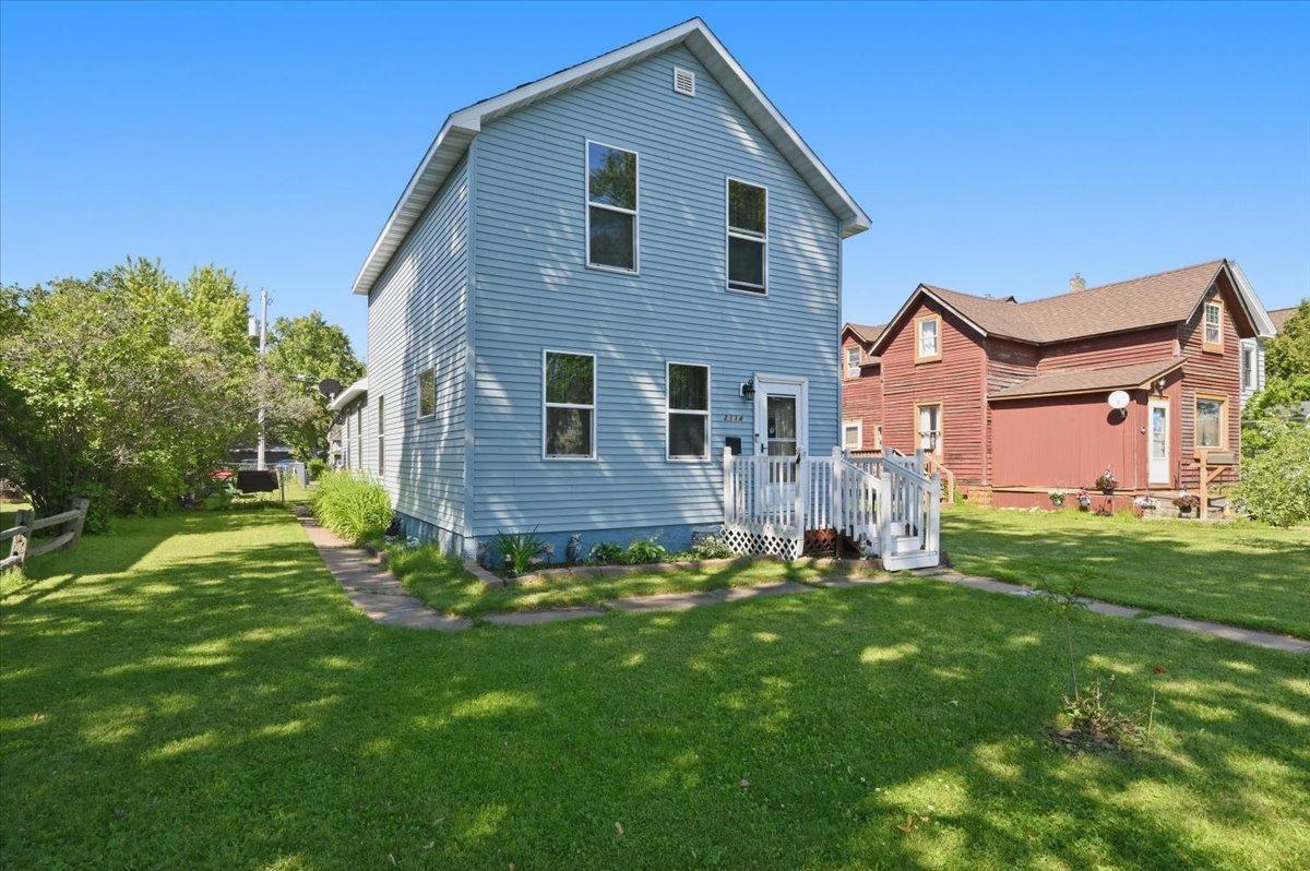 2114 E 6th Street Property Photo 3