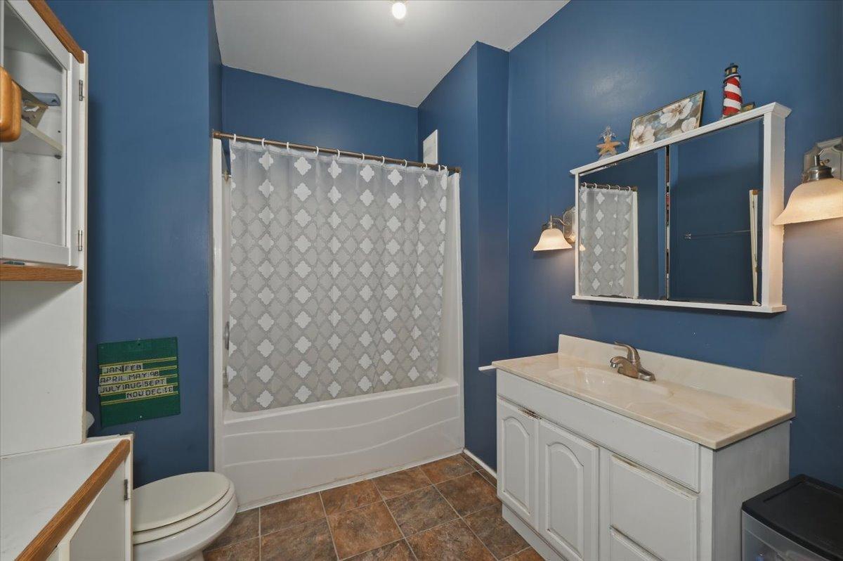 2114 E 6th Street Property Photo 9