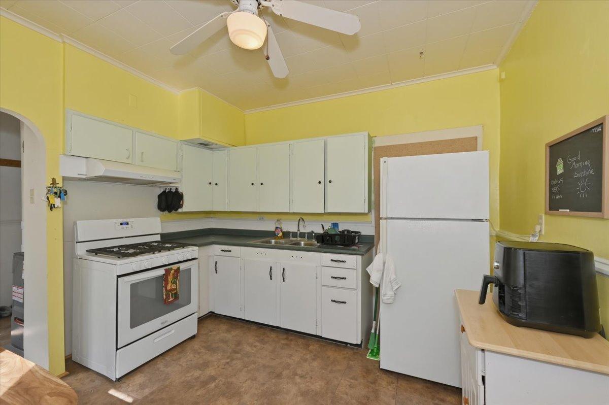 2114 E 6th Street Property Photo 10