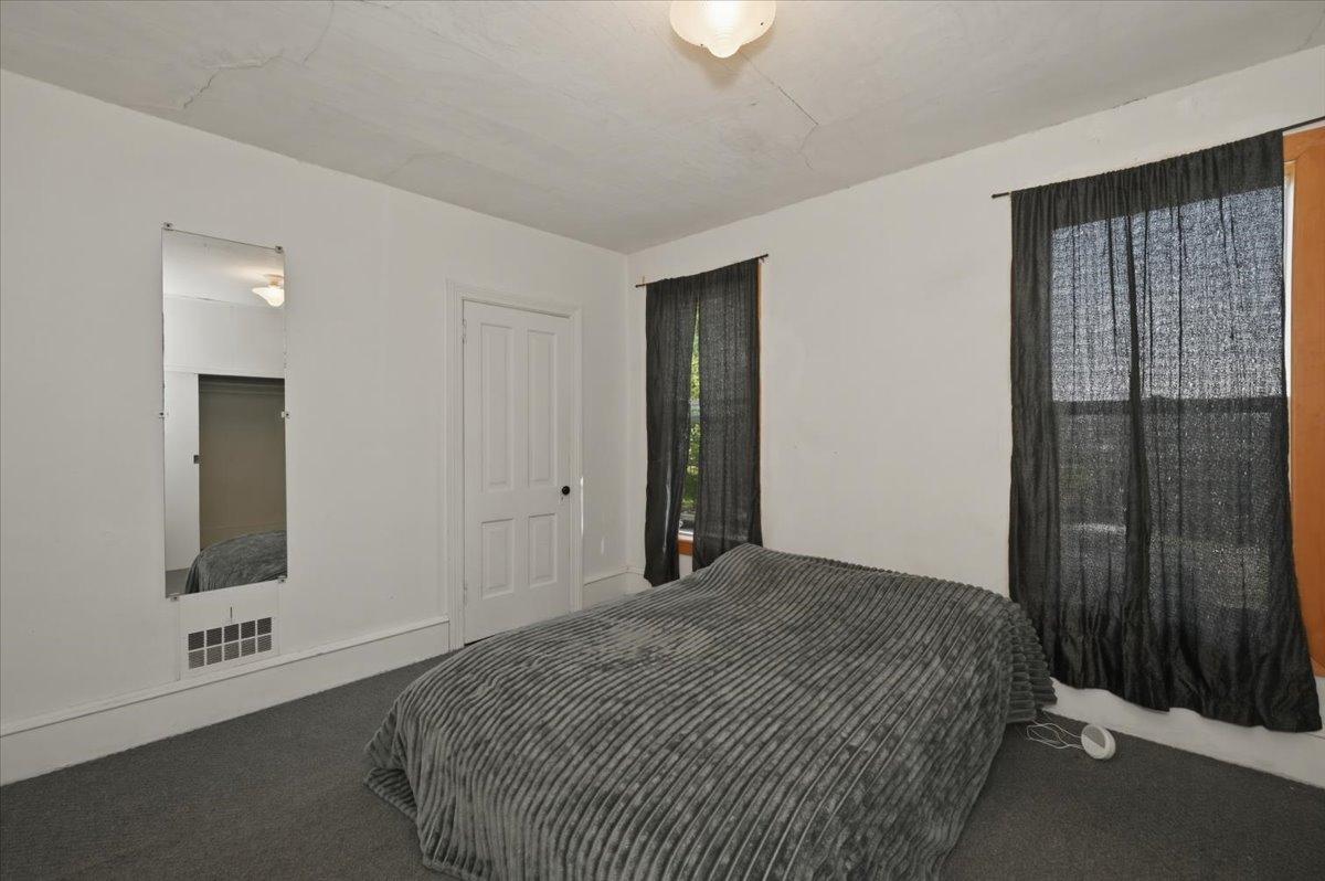 2114 E 6th Street Property Photo 15