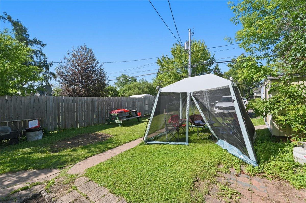 2114 E 6th Street Property Photo 19