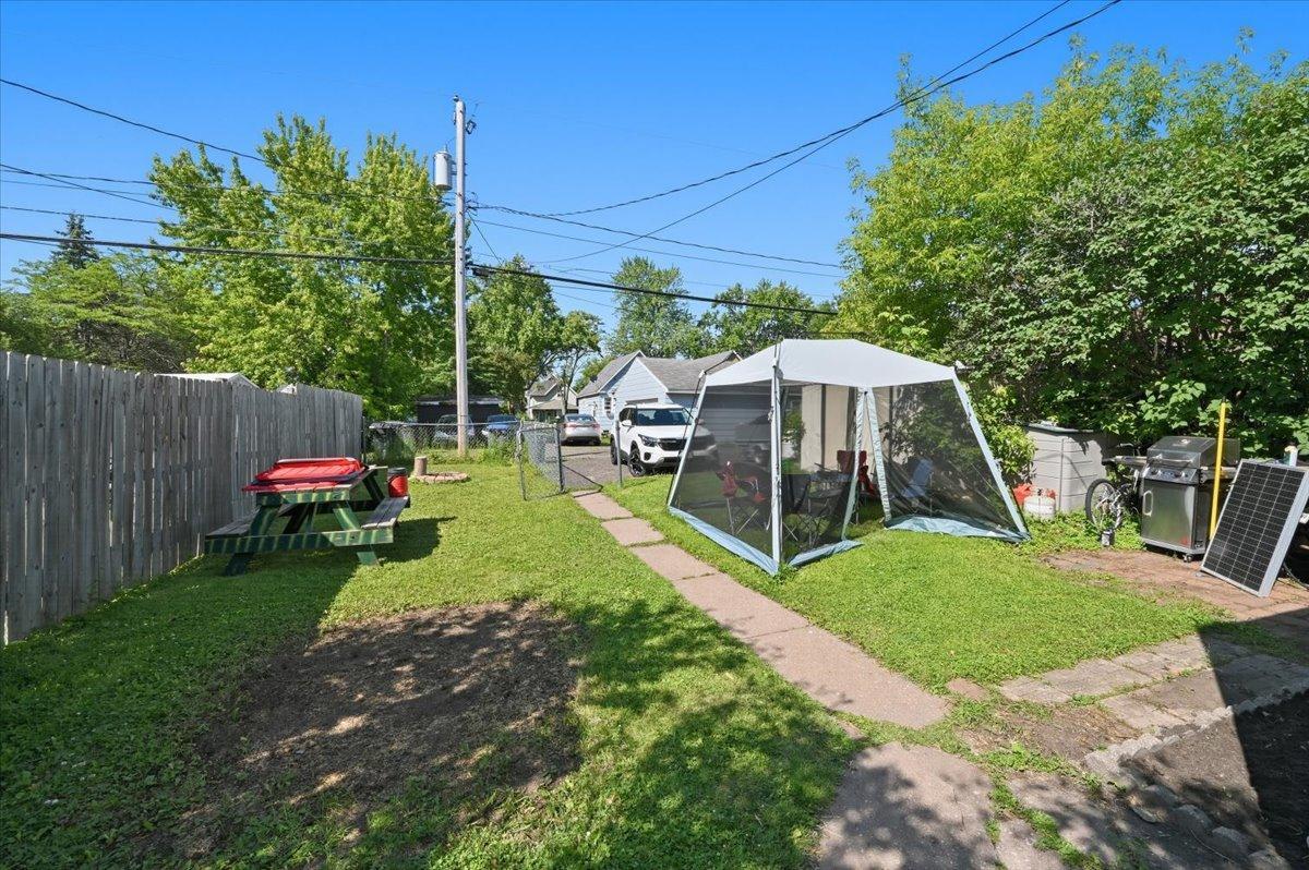 2114 E 6th Street Property Photo 21