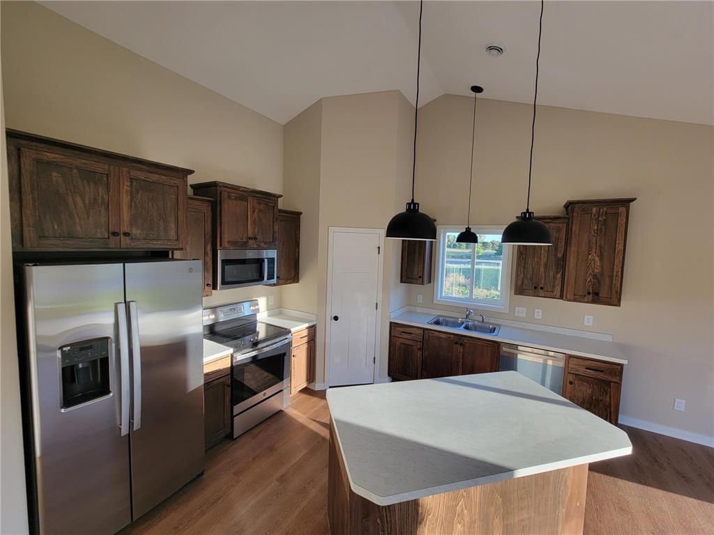 250 Spring Street Property Photo 18