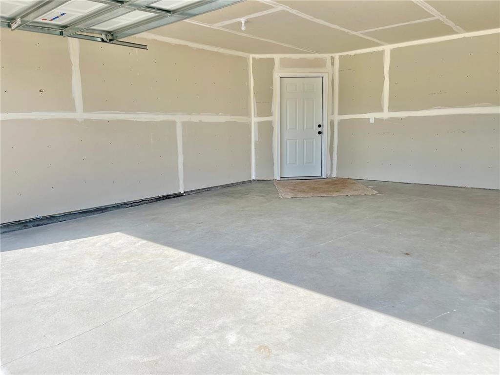 250 Spring Street Property Photo 40