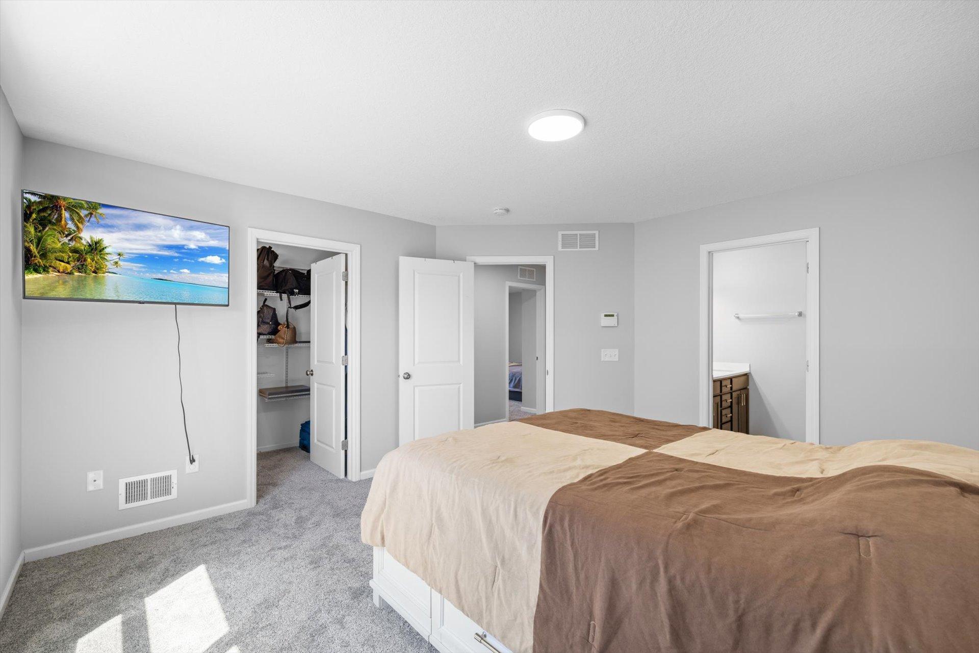 13772 Apollo Way Property Photo 11