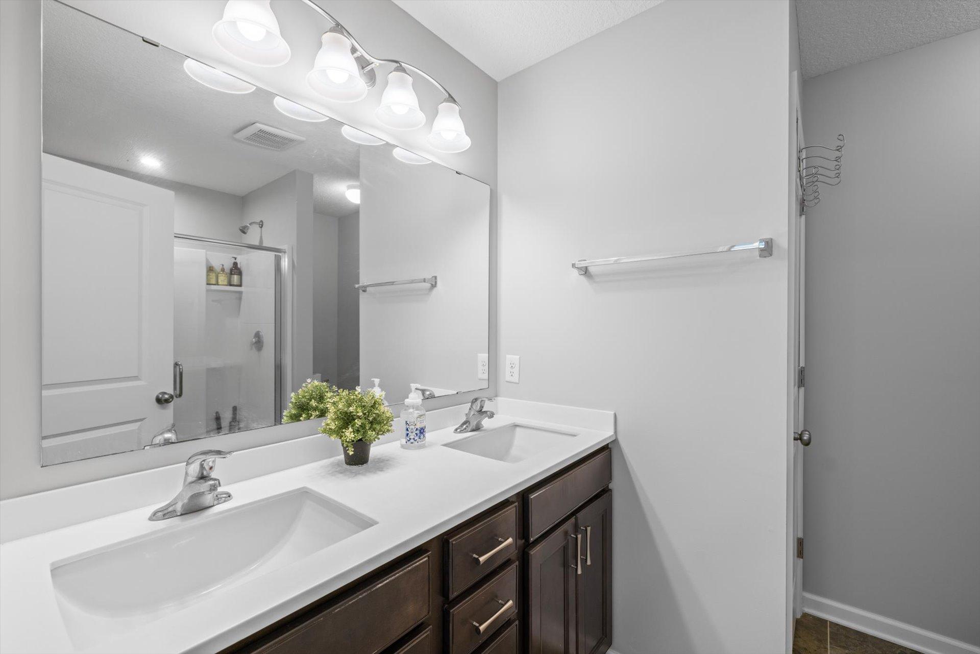 13772 Apollo Way Property Photo 13