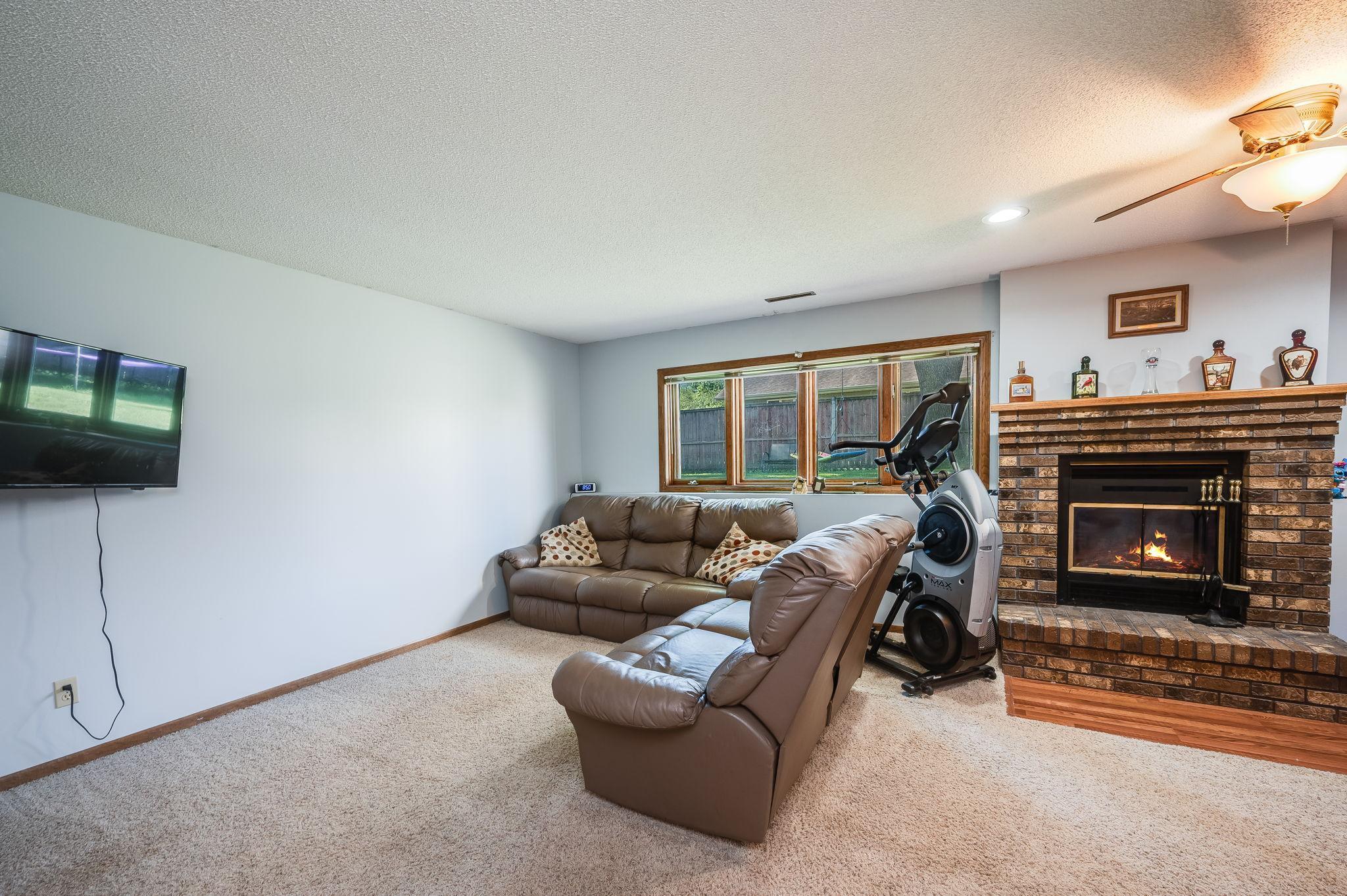1735 Orchid Drive N Property Photo 27