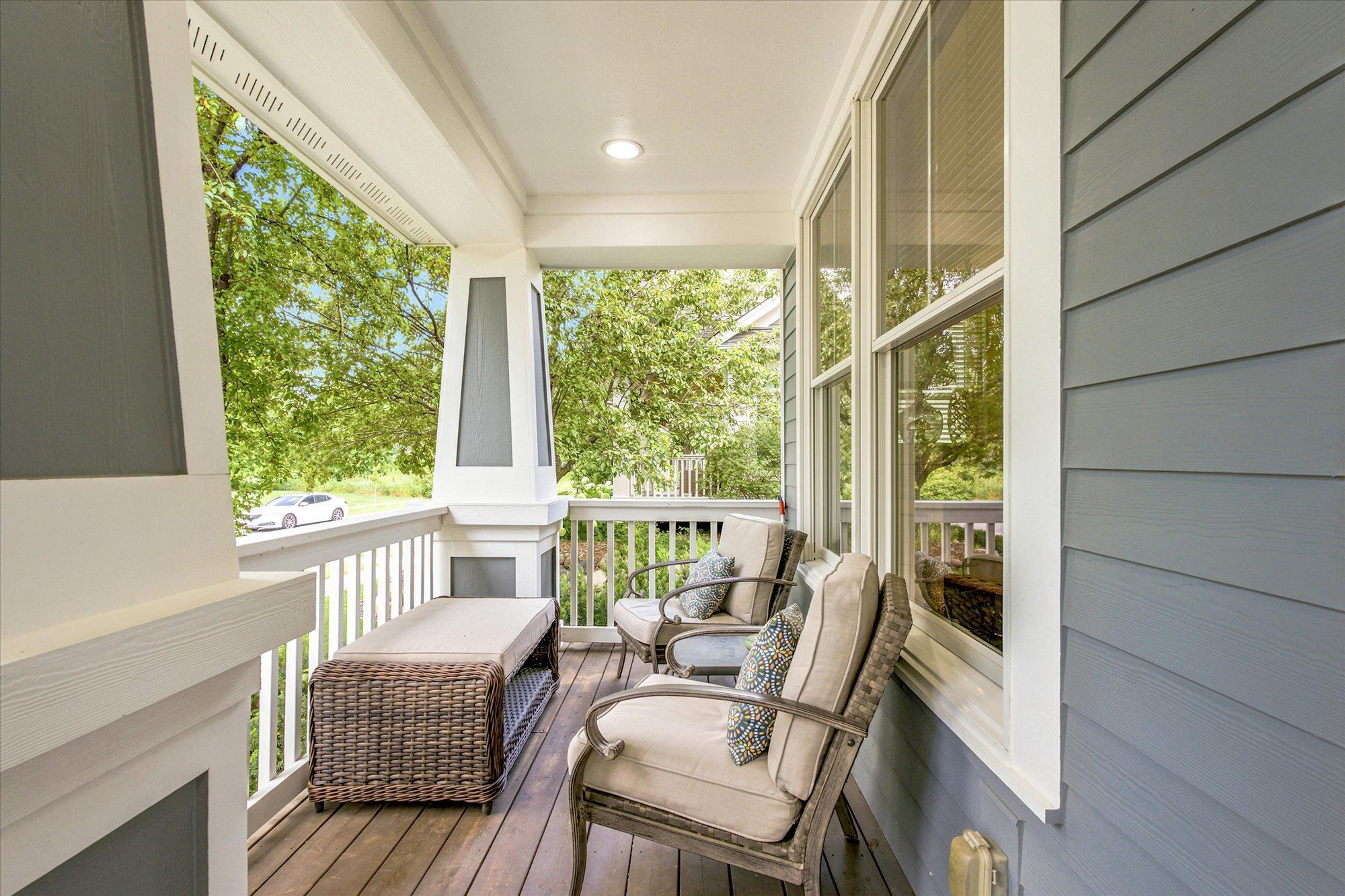 4377 Garden Way N Property Photo 4