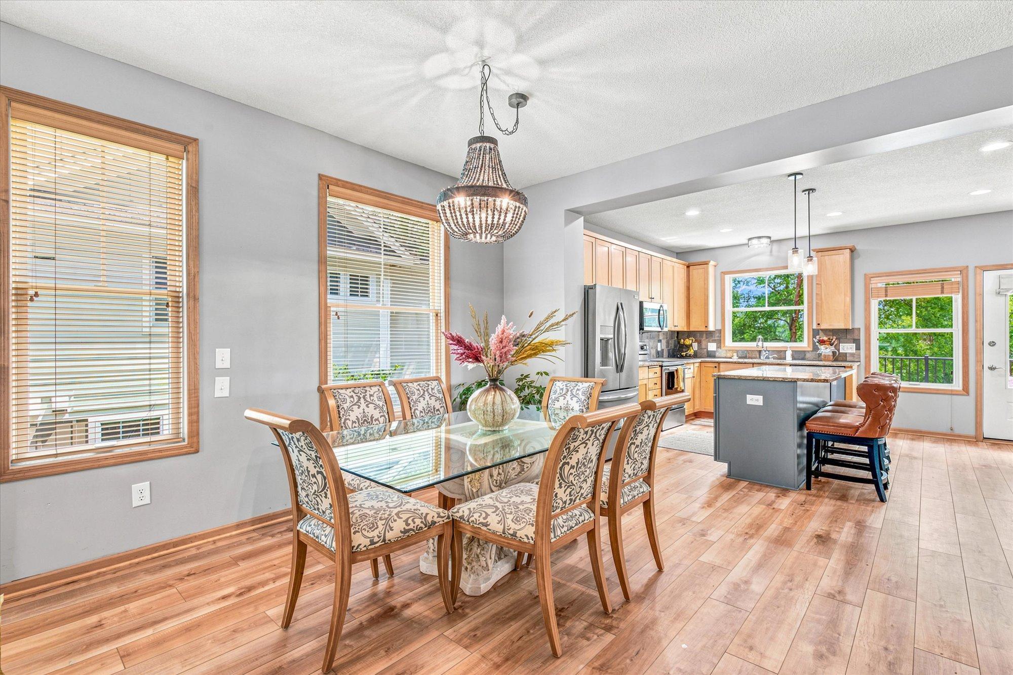 4377 Garden Way N Property Photo 10