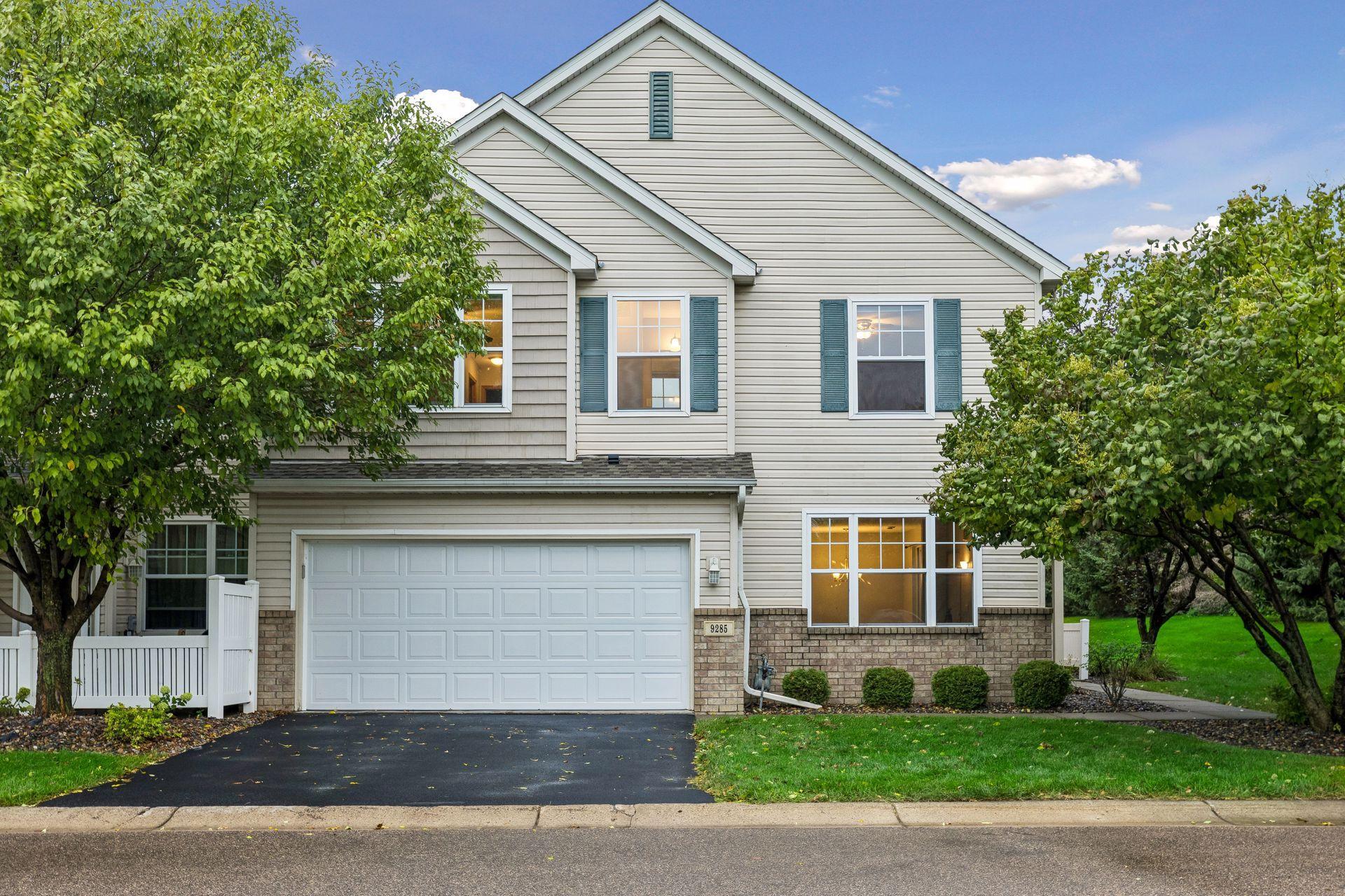 9285 Holly Lane N Property Photo 1