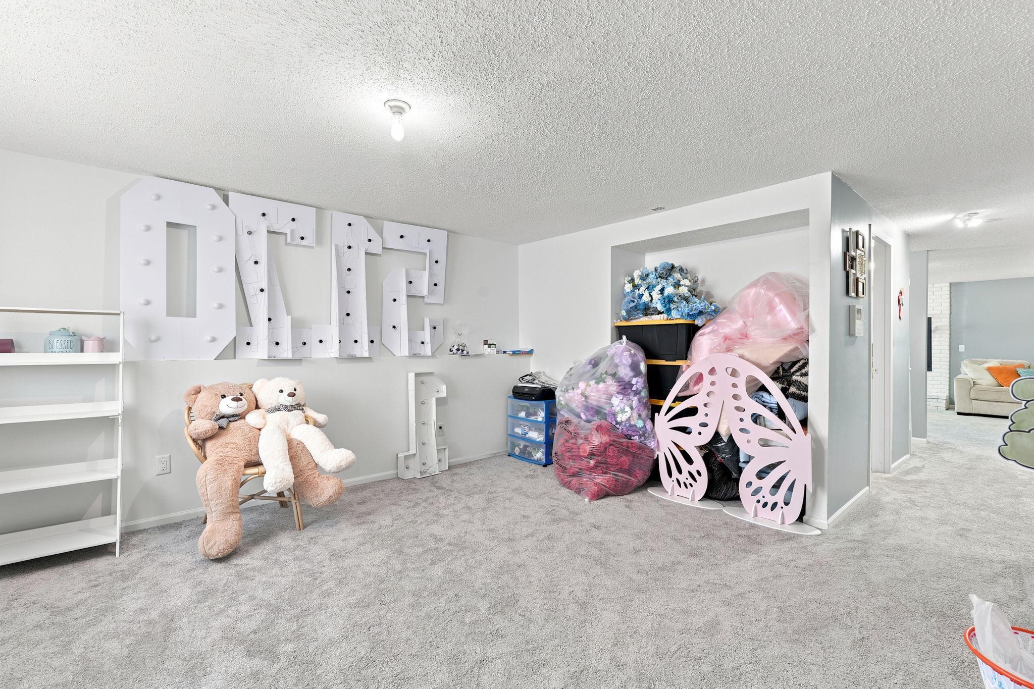 2682 Guthrie Avenue N Property Photo 27