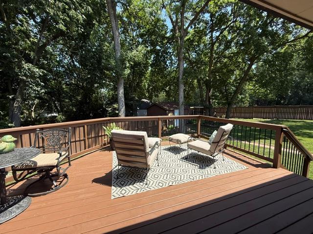 104 Cedar Point Property Photo 6
