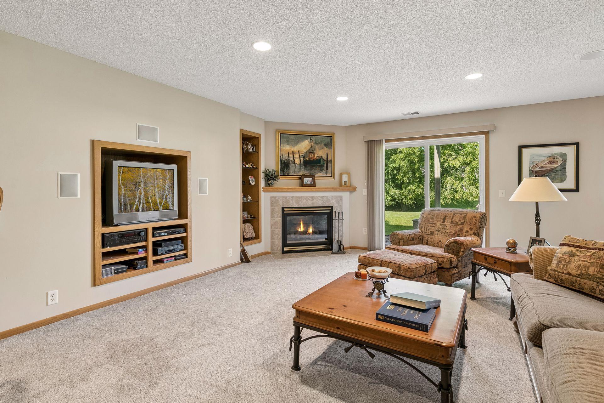 13323 Glenhaven Court Property Photo 6