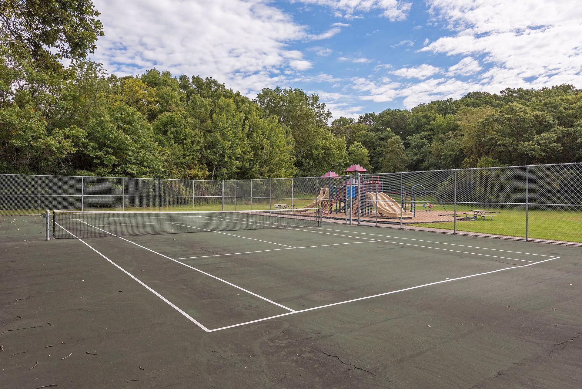 13323 Glenhaven Court Property Photo 33