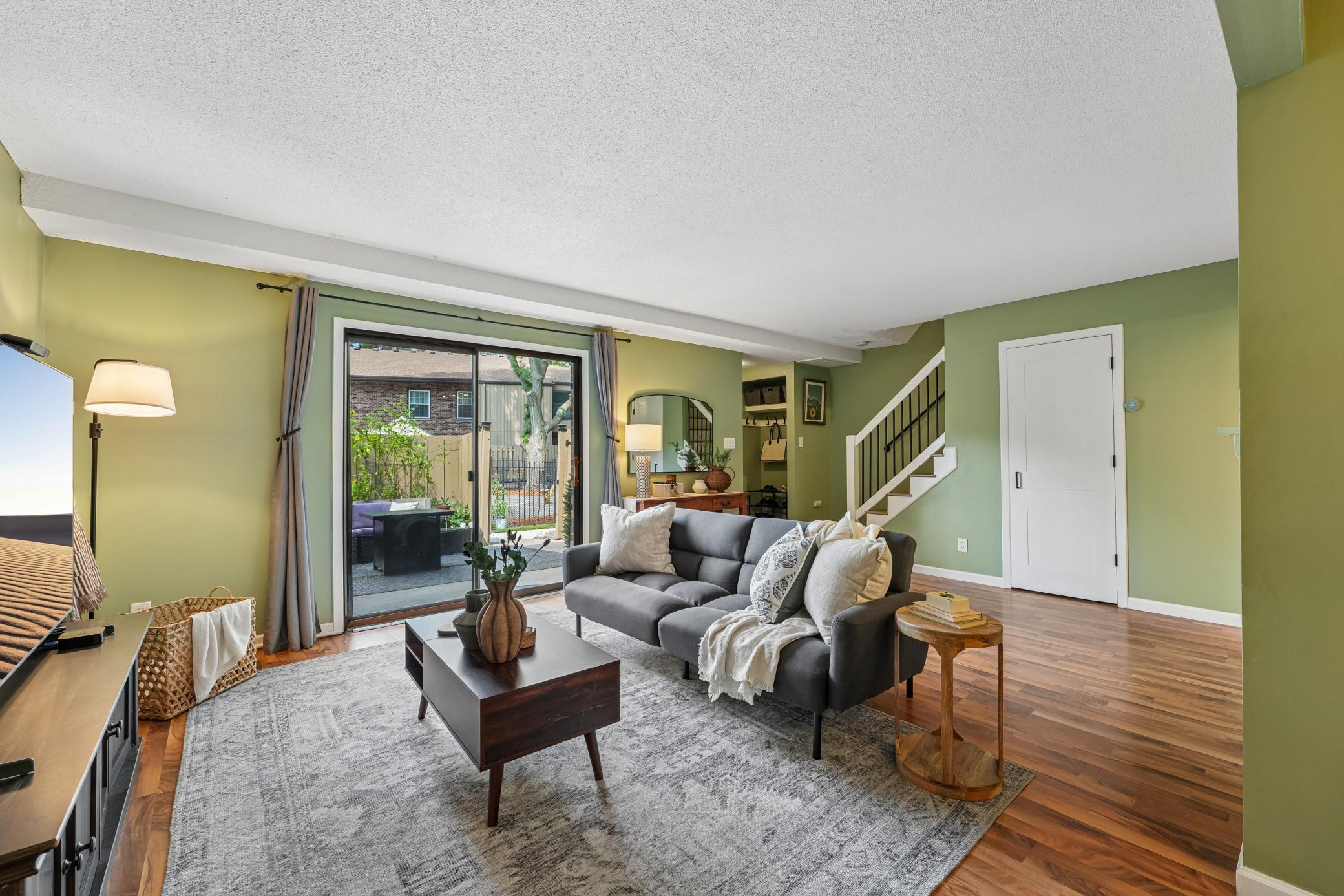 2411 Unity Avenue N Property Photo 1