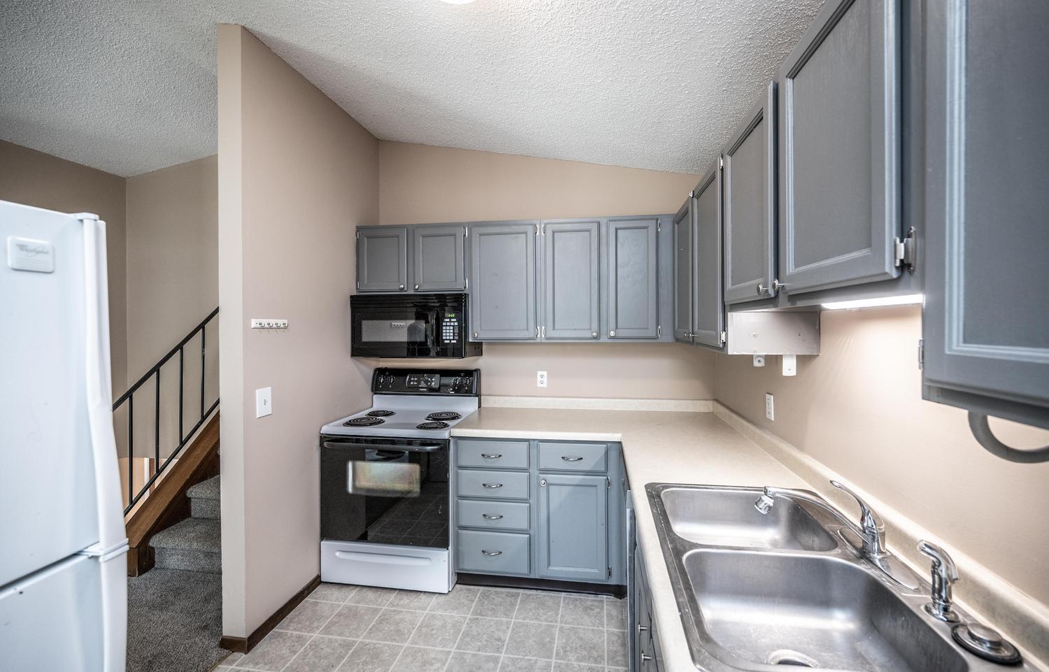 15585 Cornell Trail Property Photo 13