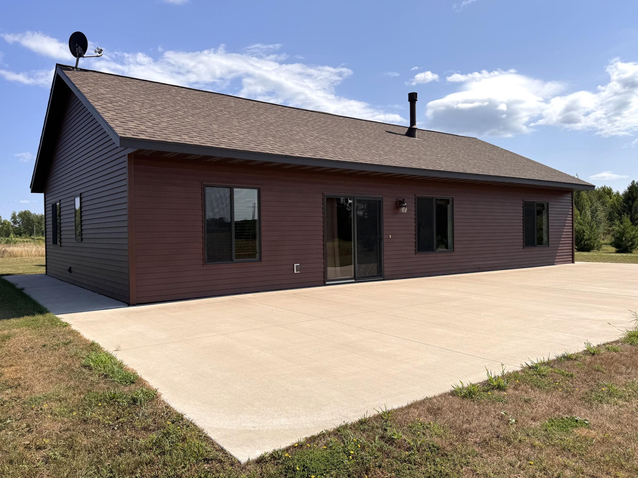 36812 Deer Street Property Photo 1