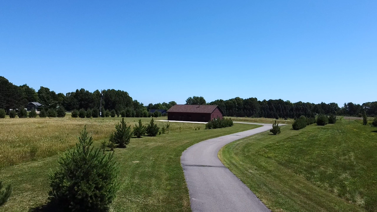 36812 Deer Street Property Photo 3