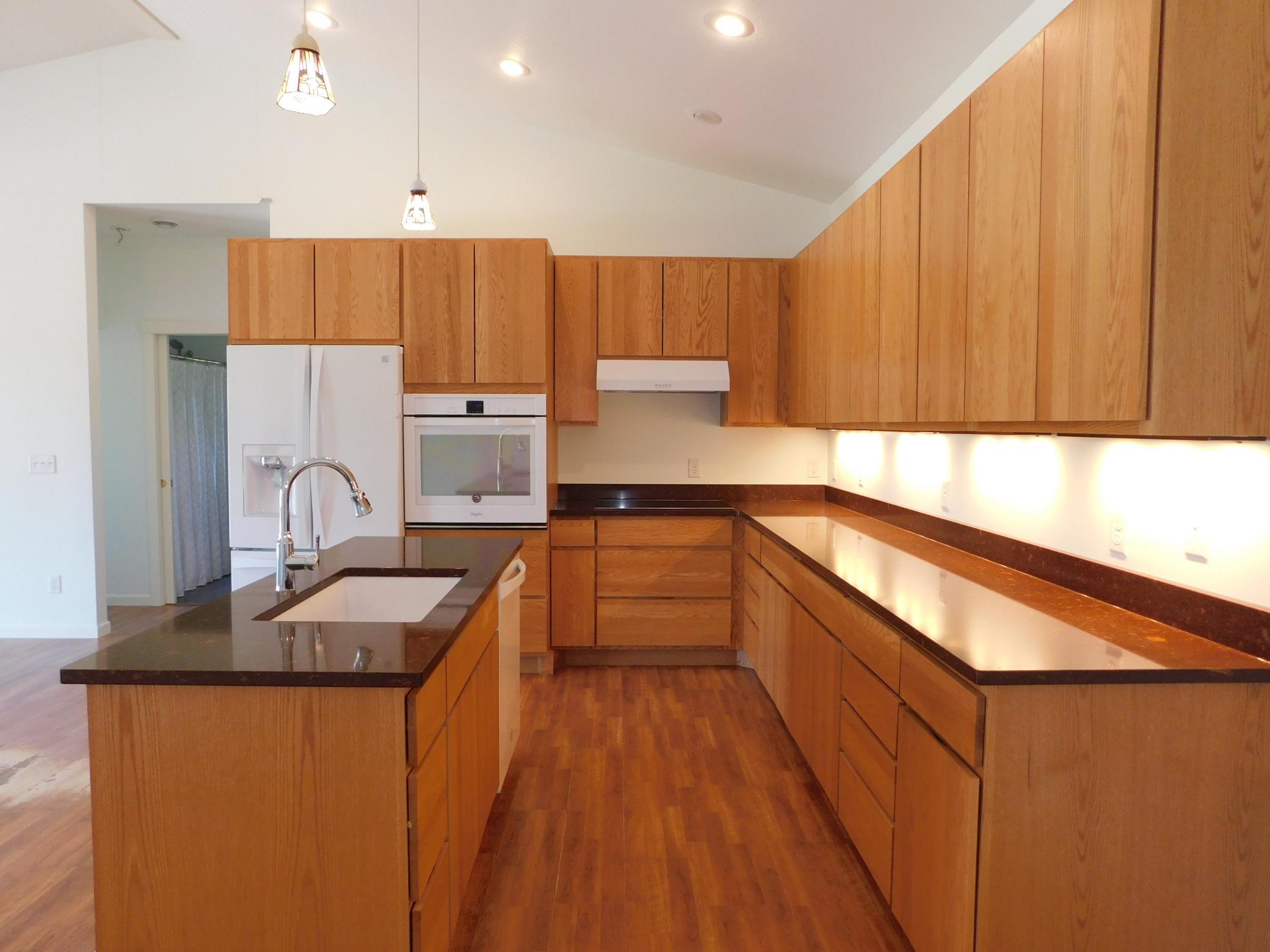 36812 Deer Street Property Photo 6
