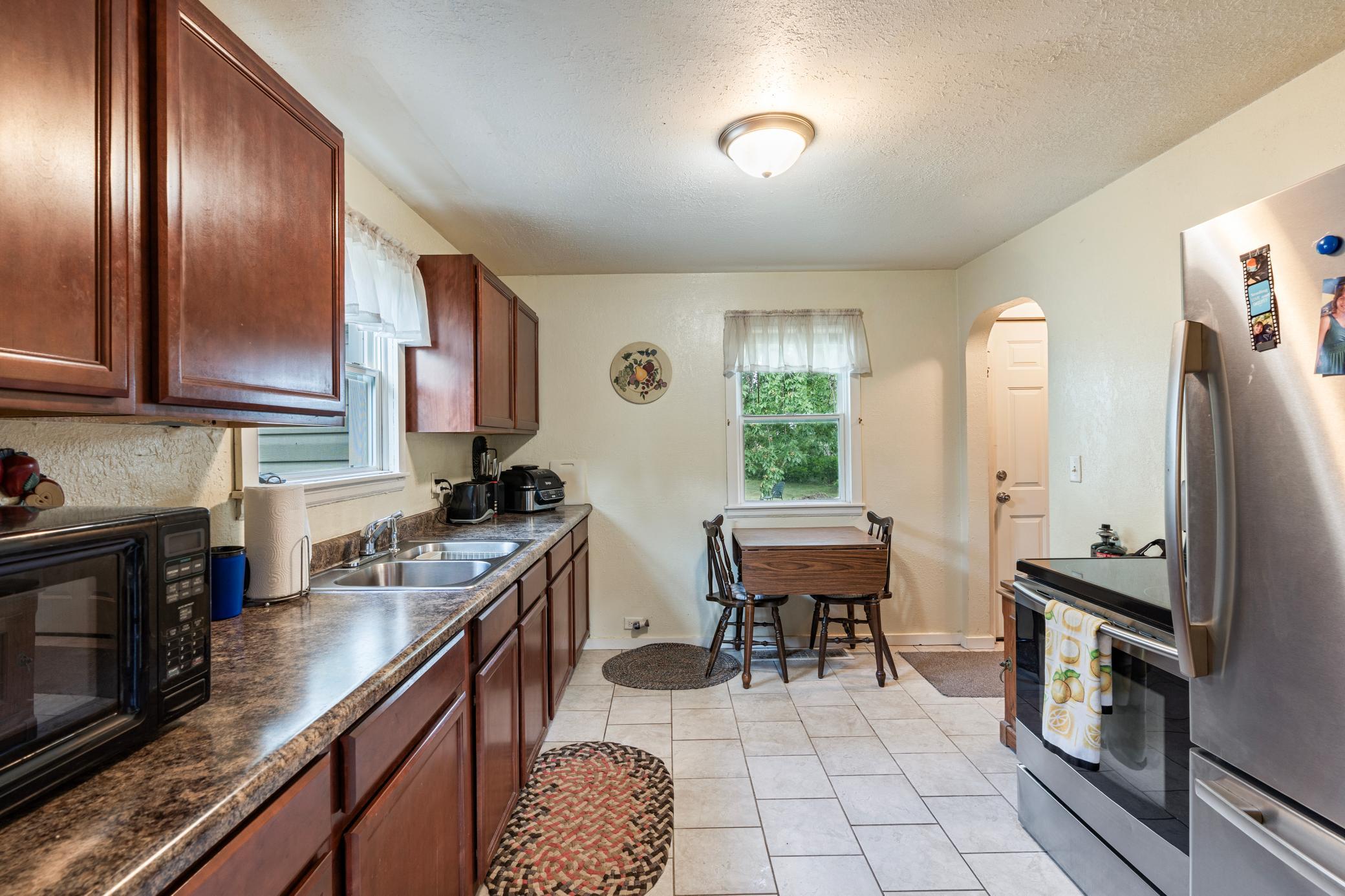 1114 5th Avenue Ne Property Photo 2