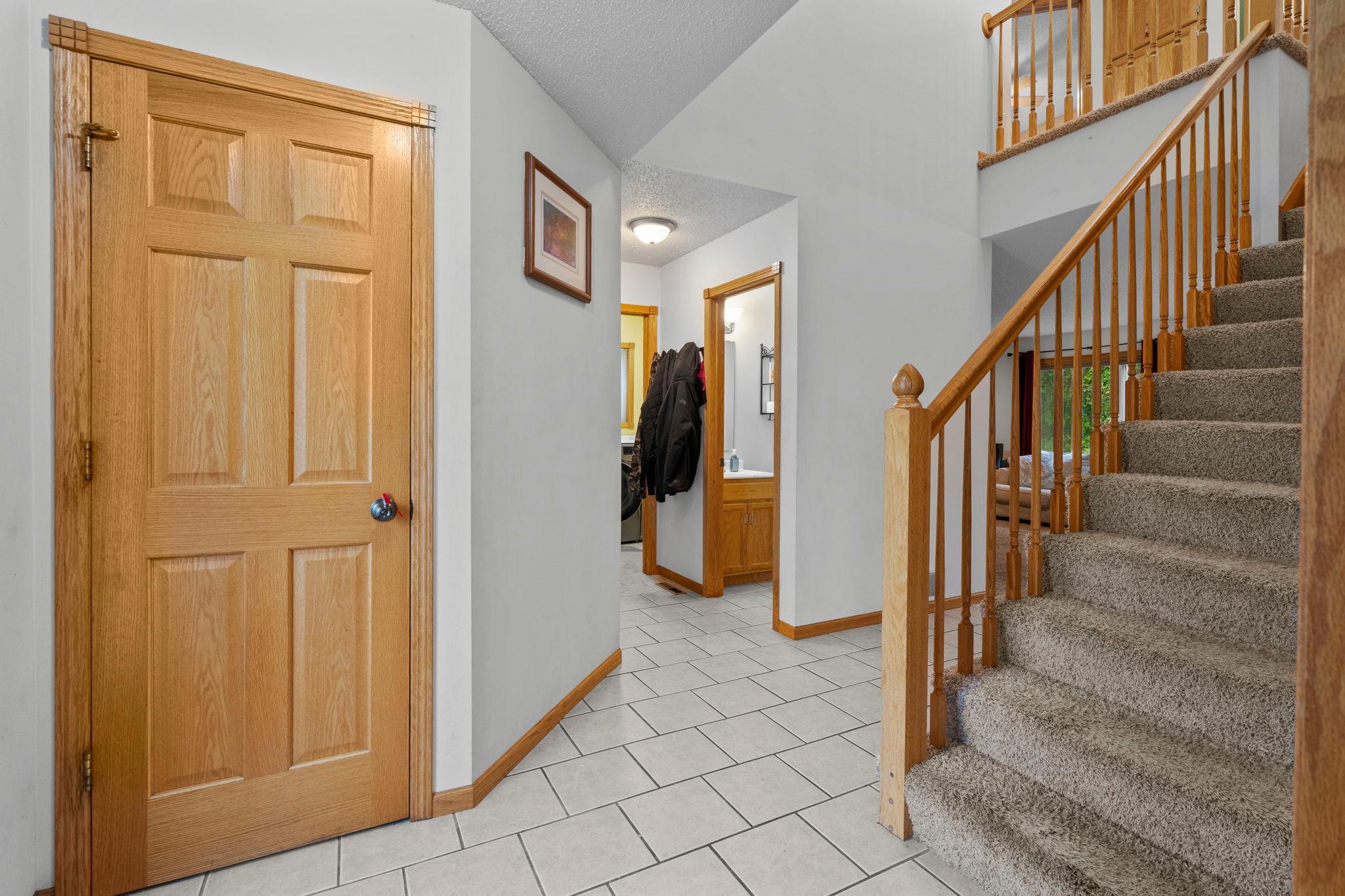 929 4th Avenue E Property Photo 9
