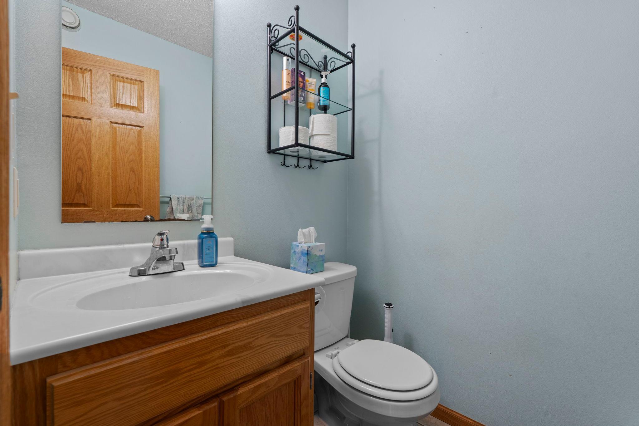 929 4th Avenue E Property Photo 11