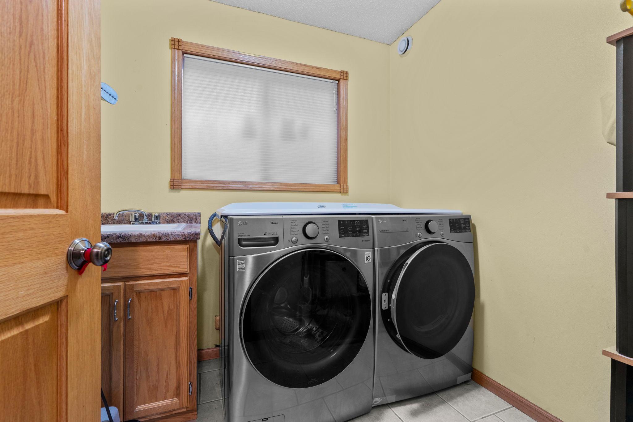 929 4th Avenue E Property Photo 12