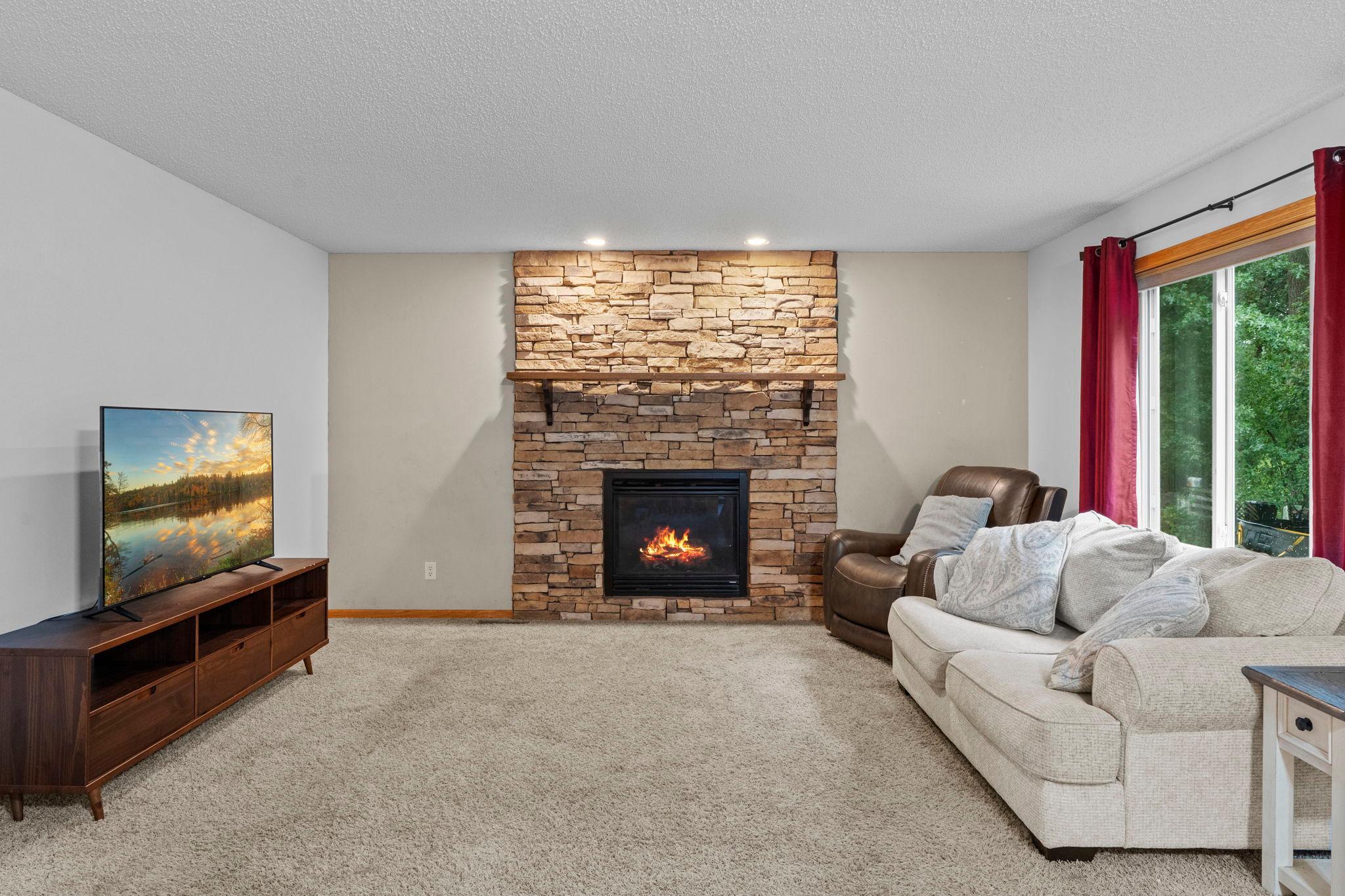 929 4th Avenue E Property Photo 13