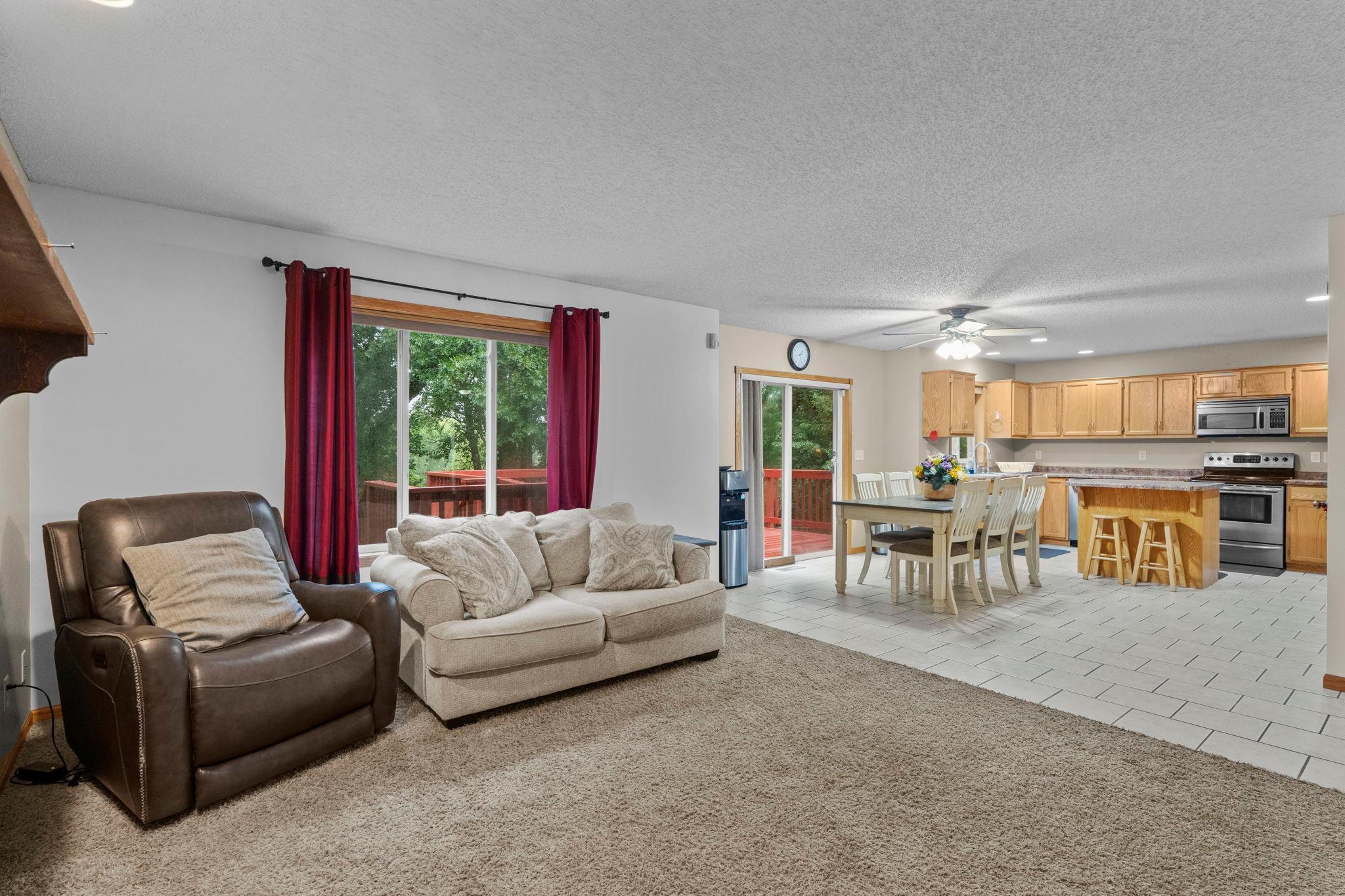 929 4th Avenue E Property Photo 14