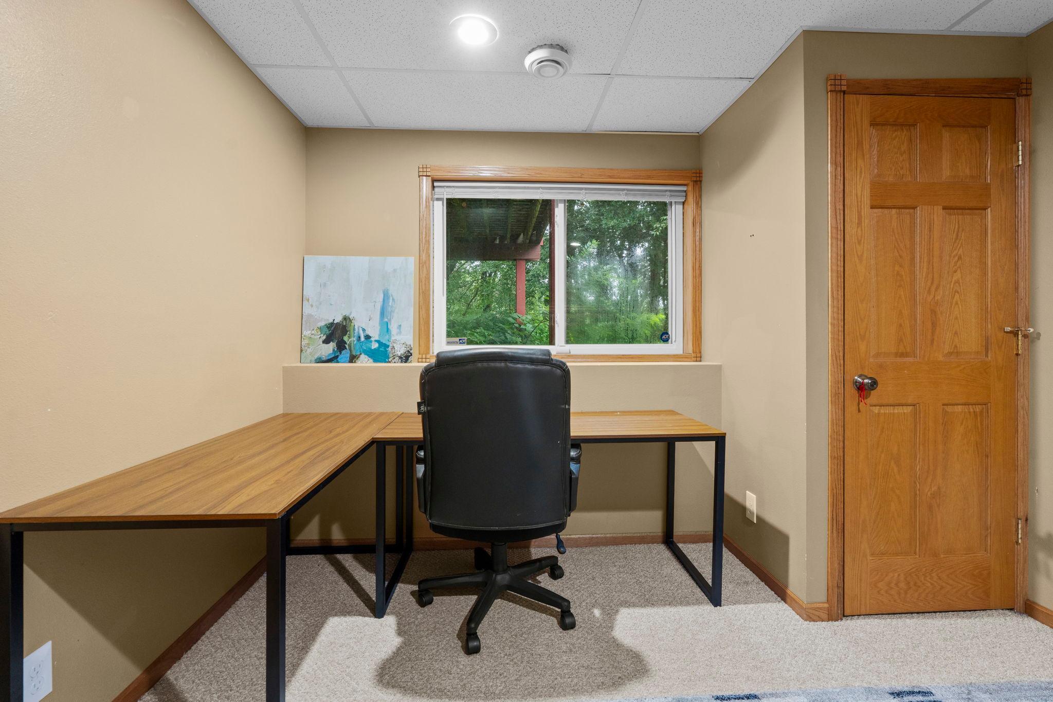 929 4th Avenue E Property Photo 15